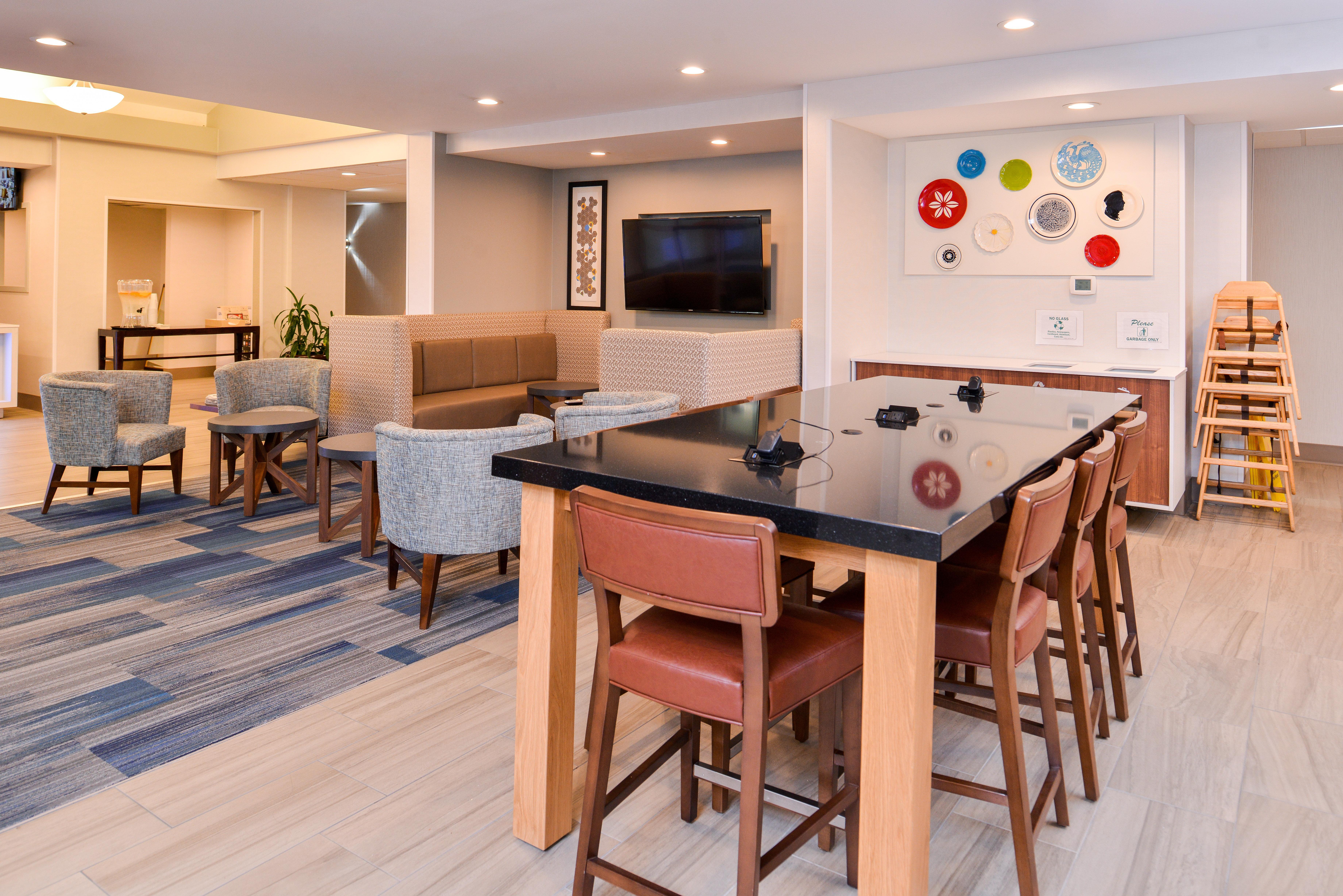 Holiday Inn Express & Suites Lacey - Olympia By Ihg Экстерьер фото
